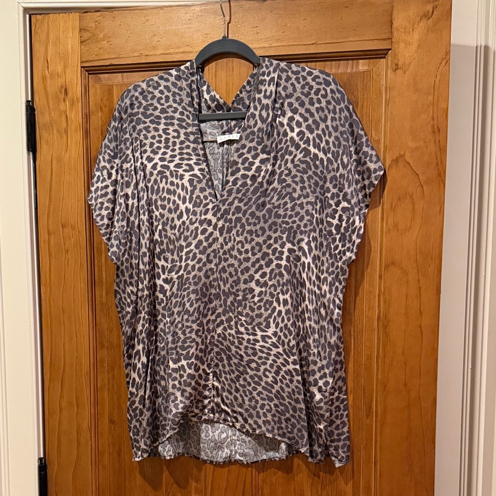 Karlie Gray Leopard Print Blouse